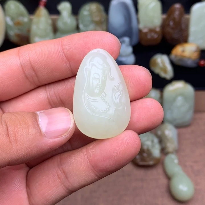 和田玉（糖玉）未镶嵌颈饰