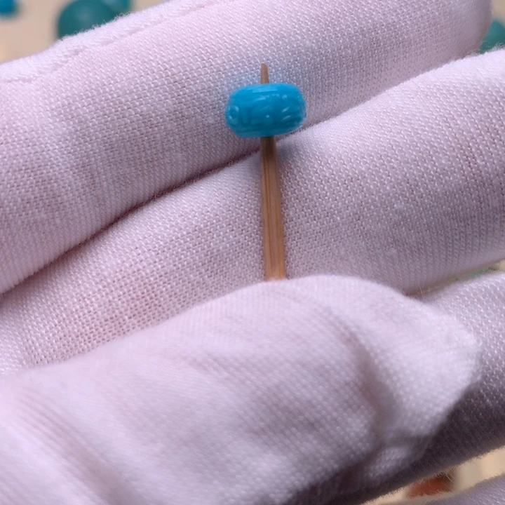 绿松石未镶嵌六字7.9