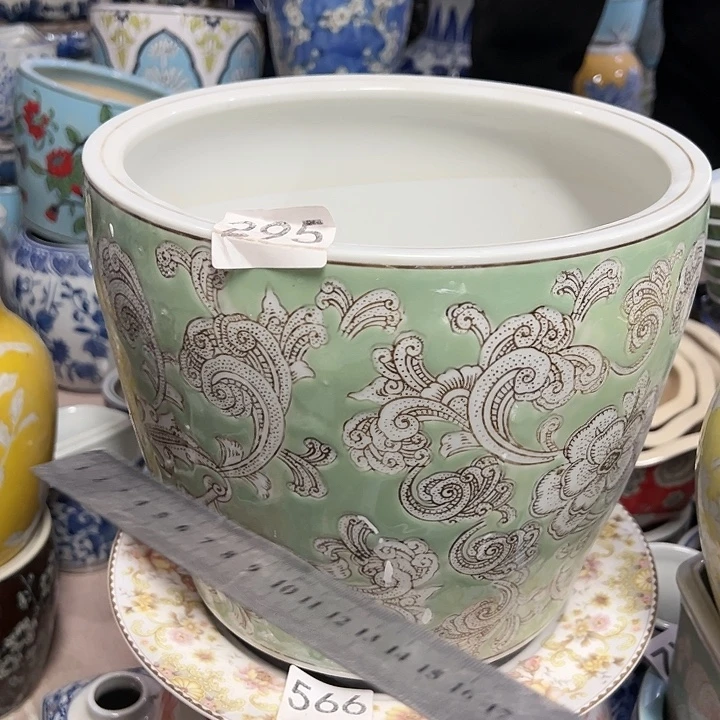 瓷片瑕。。。。。。。。。。。。