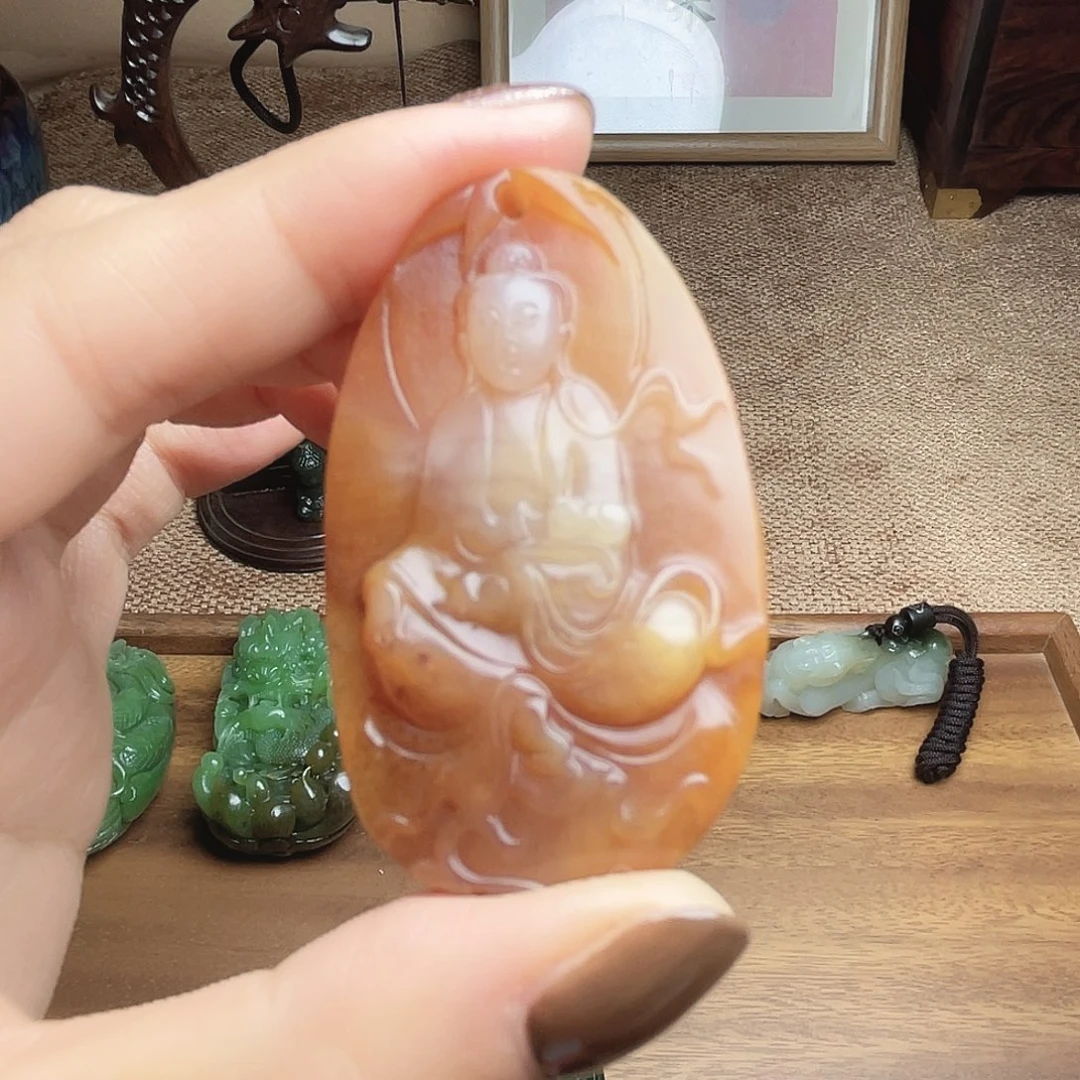 石英质玉（黄龙玉）未镶嵌颈饰