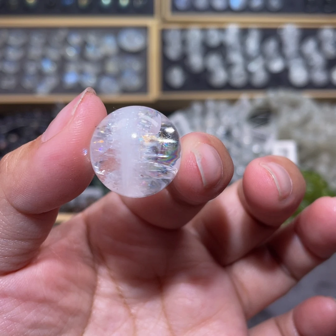 未镶嵌颈饰水晶?****菜彩虹白幽灵单珠19mm