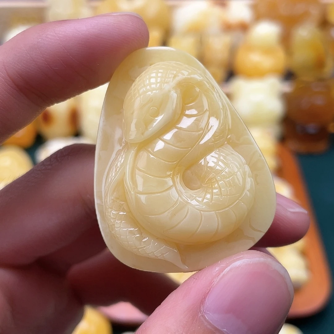 琥珀裸石未镶嵌蜜蜡