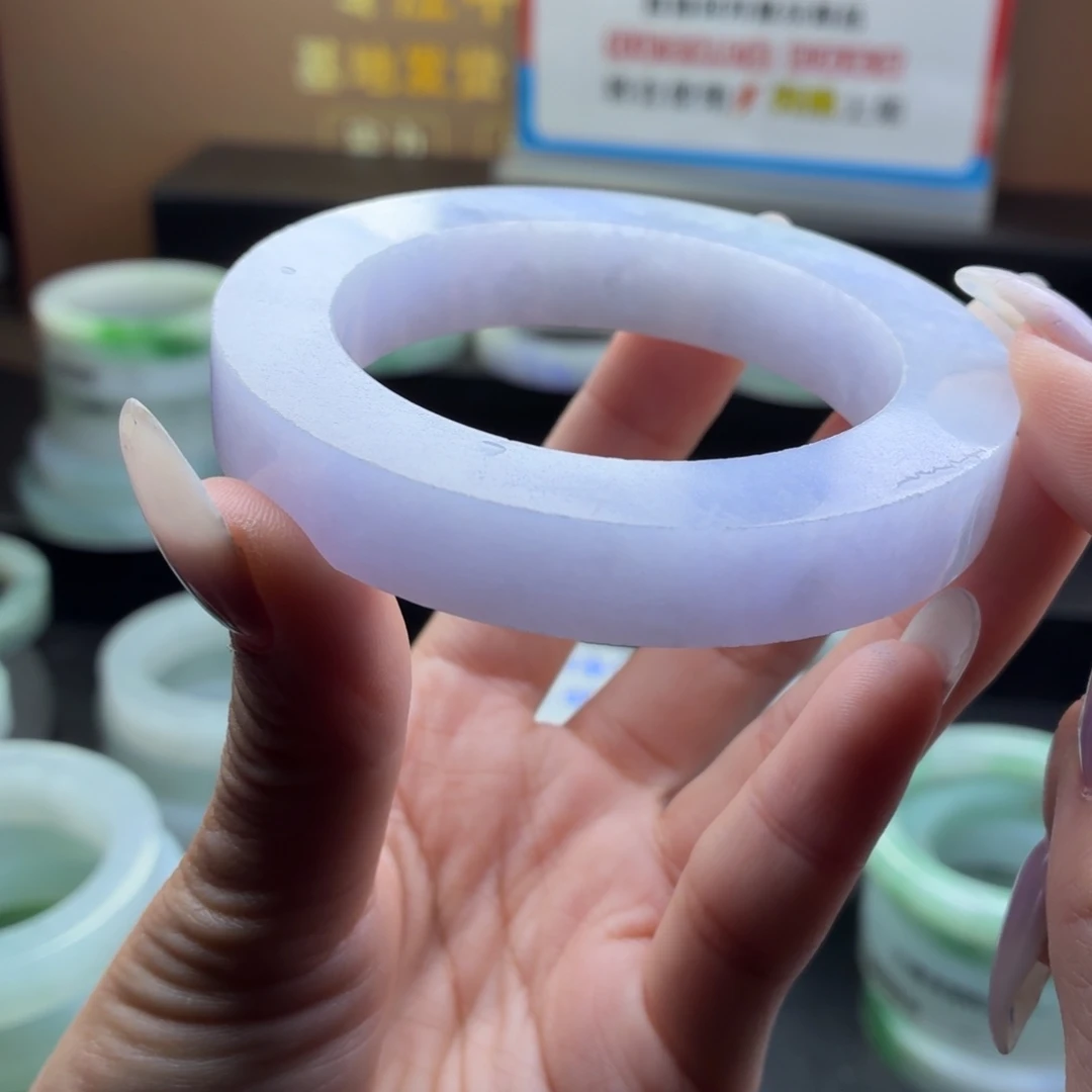 小***玉定制翡翠未镶嵌翡翠手镯