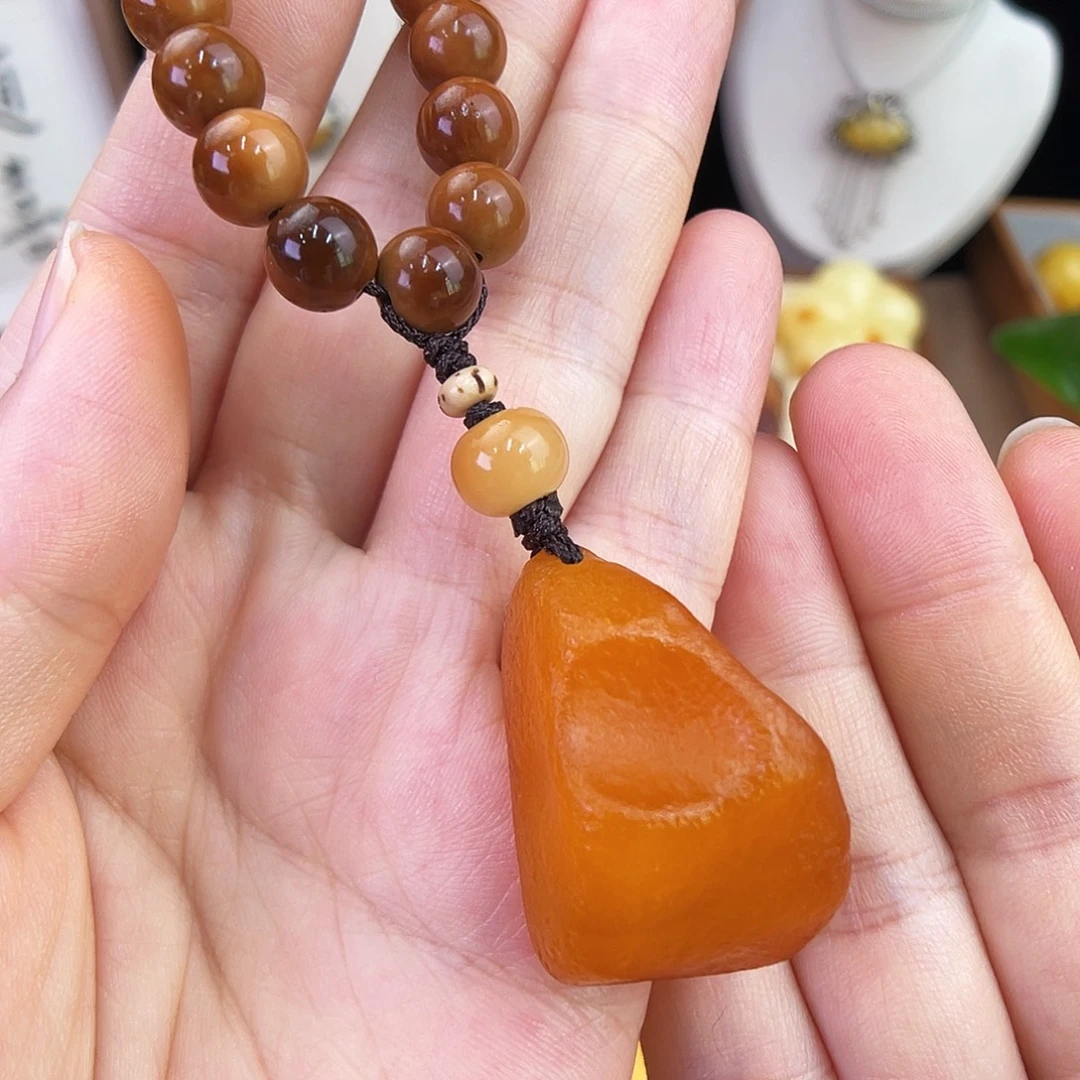 琥珀未镶嵌珠宝奇石