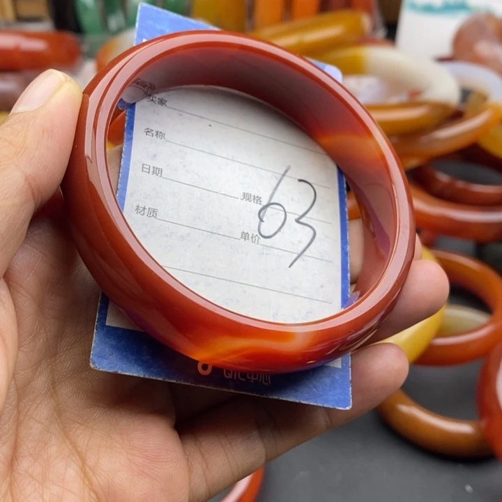 未镶嵌手镯石英质玉