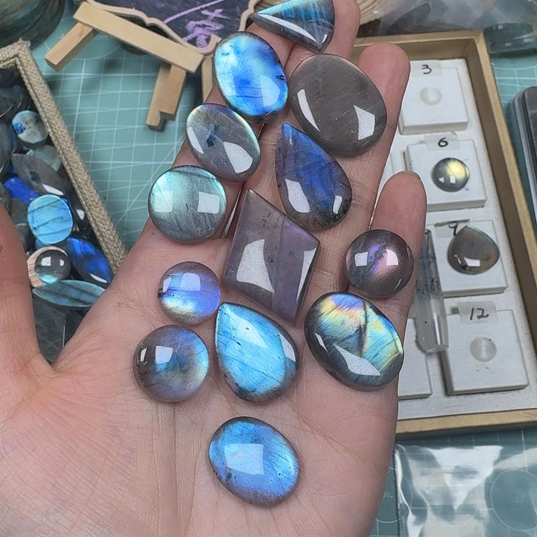 蒲***英花岗石铁合金水滴