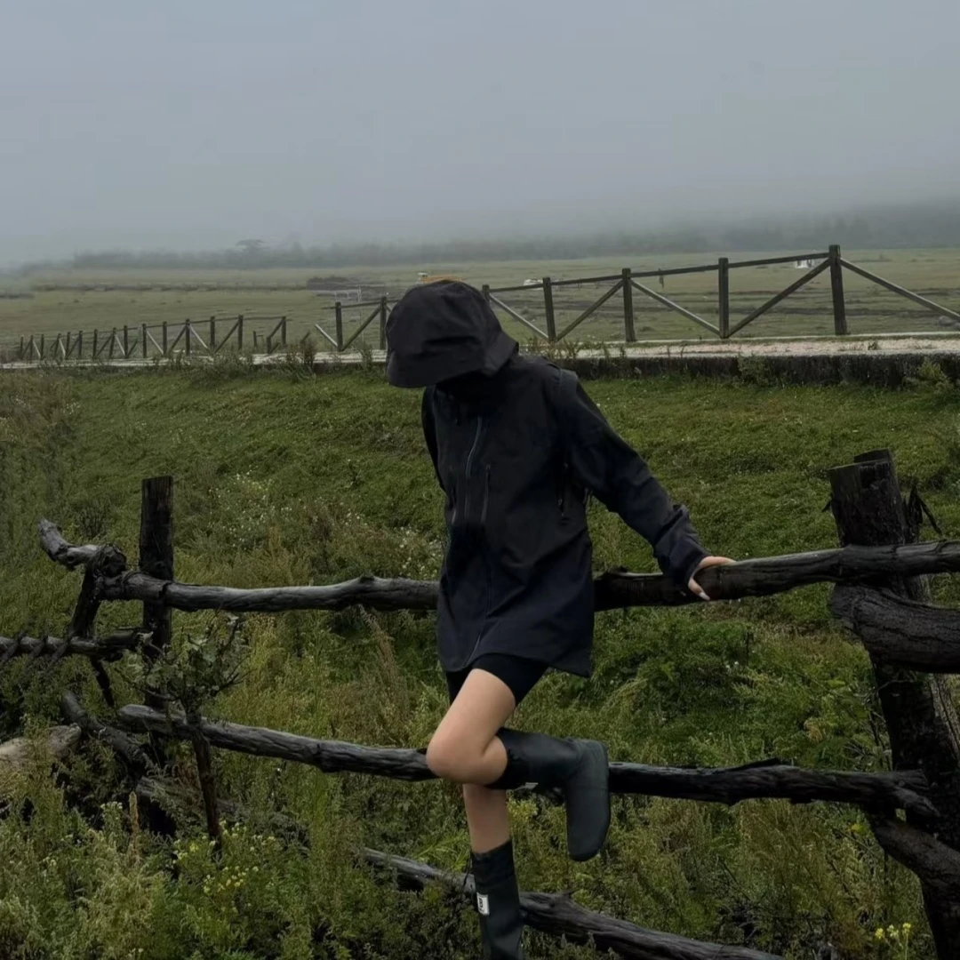 sv春秋冬季情侣款户外防风防水透气连帽休闲冲锋衣