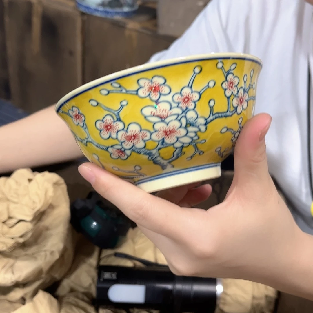 摆件/////直径12.5厘米。黄。