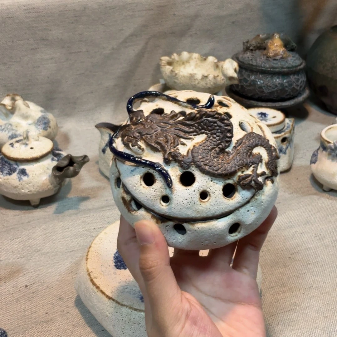 粉衣龙香炉一个底部有凹陷福利