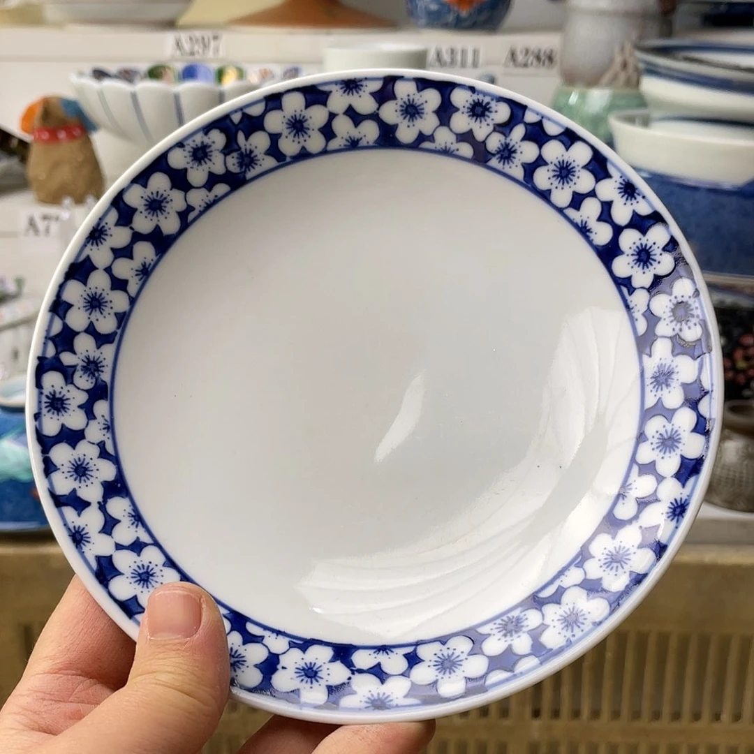 瓷片幸*哈哈哈我真的要把她打在脑