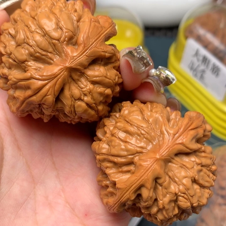 【闪购商品】文玩核桃吊坠51-26053-02
