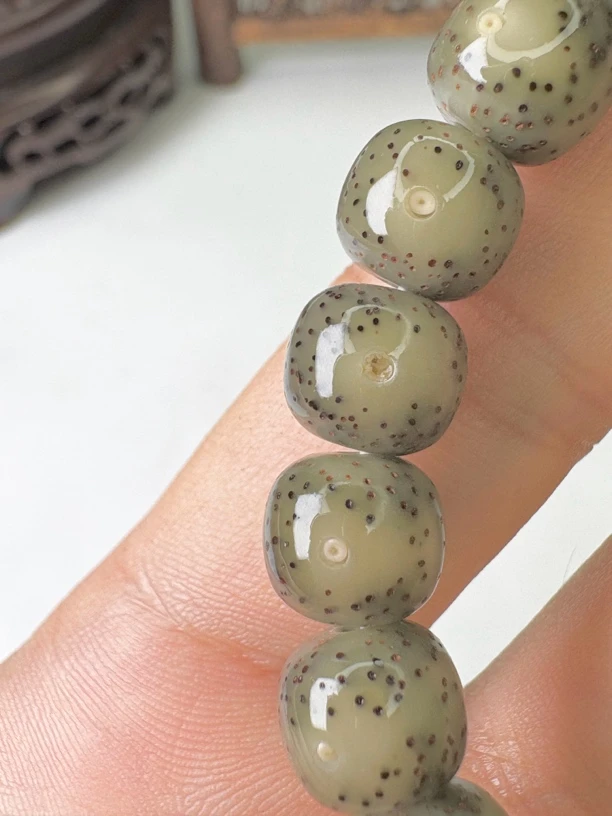 【黄金瞳➕侧留白➕针眼星➕无烟花】同枝果，9×8老形桶珠手串