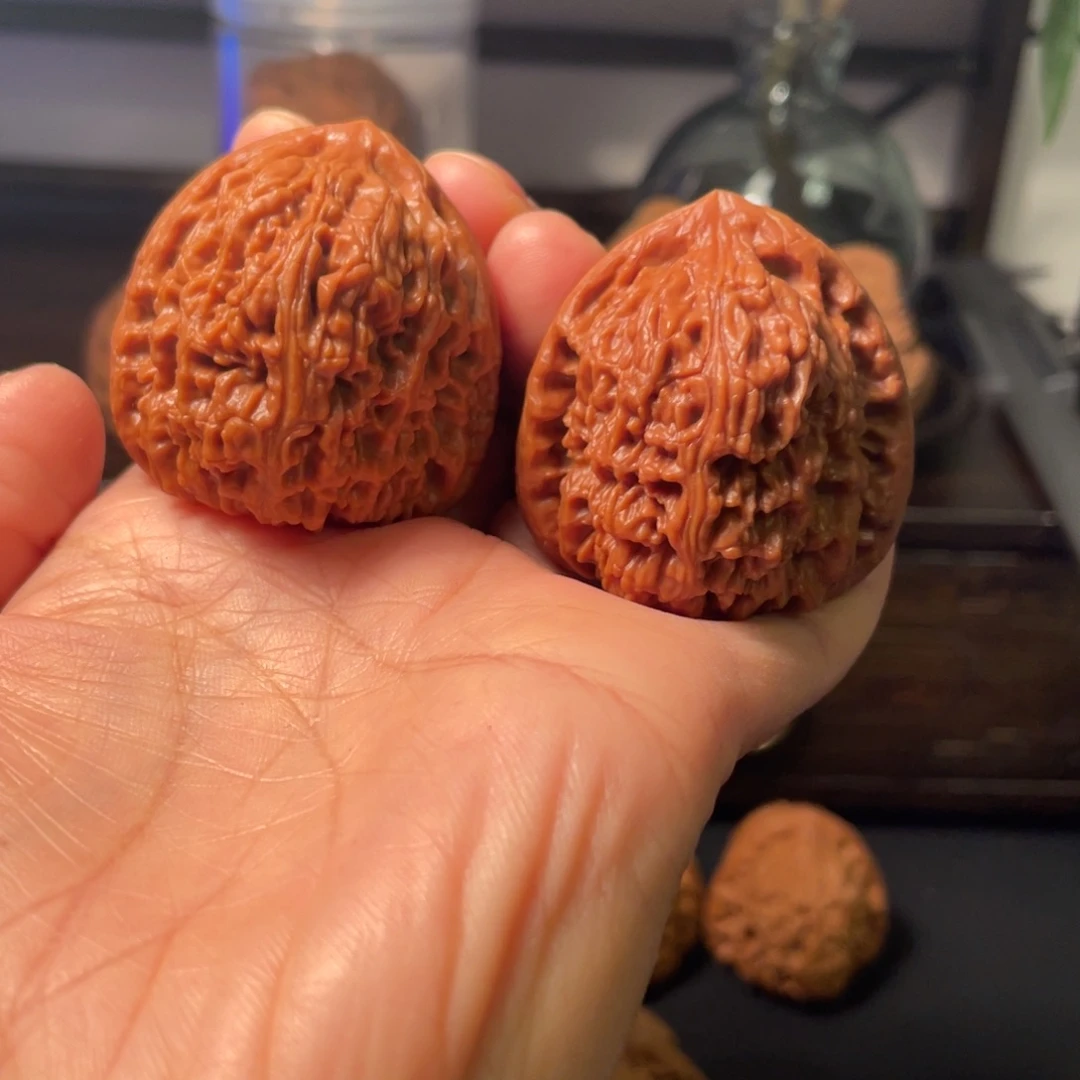 桃核吊坠全家福等腰三角