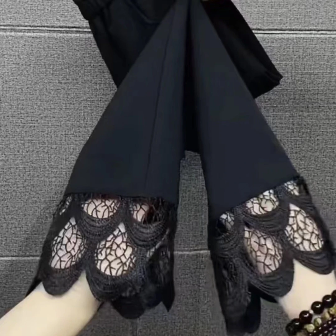 时髦洋气显瘦遮肉蕾丝裤脚微喇裤修身弹力提臀休闲九分裤8688