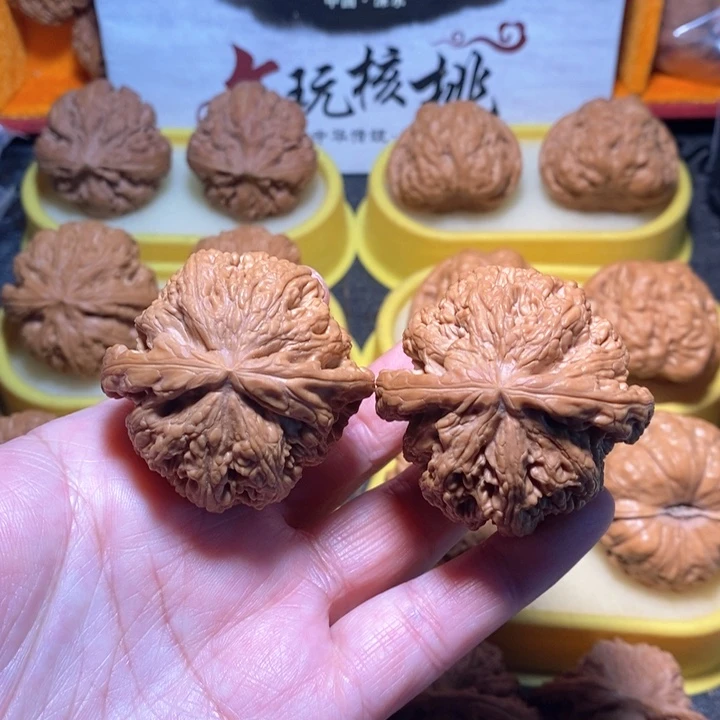 文玩核桃把件粗筋 44.5 42.5