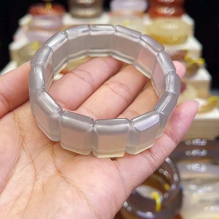 玛瑙/玉髓手镯未镶嵌