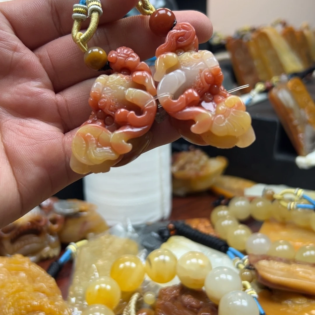 石英质玉（黄龙玉）未镶嵌hly