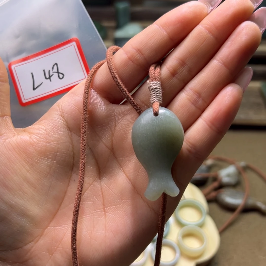 和田玉（糖玉）未镶嵌颈饰