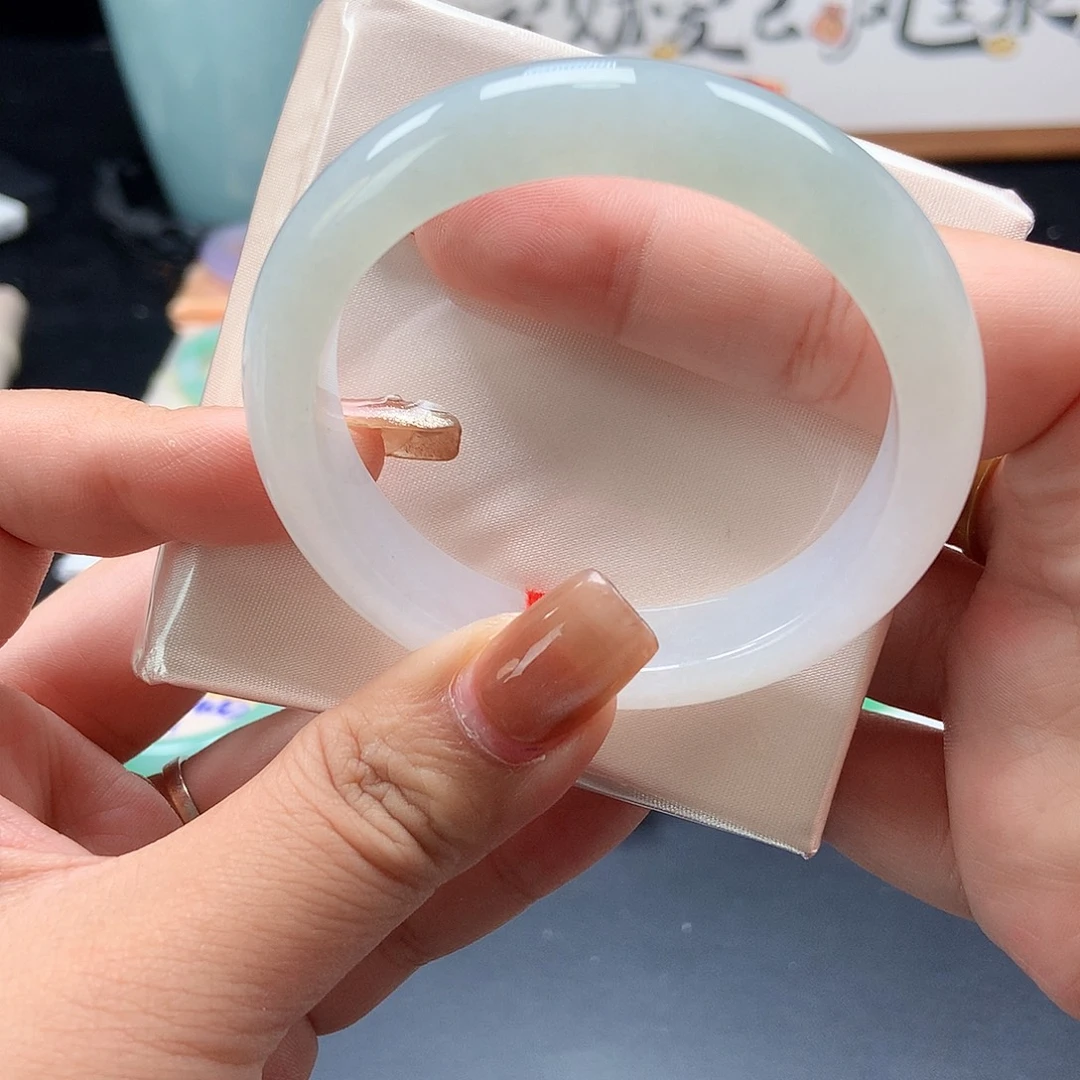 翡翠未镶嵌手镯26号