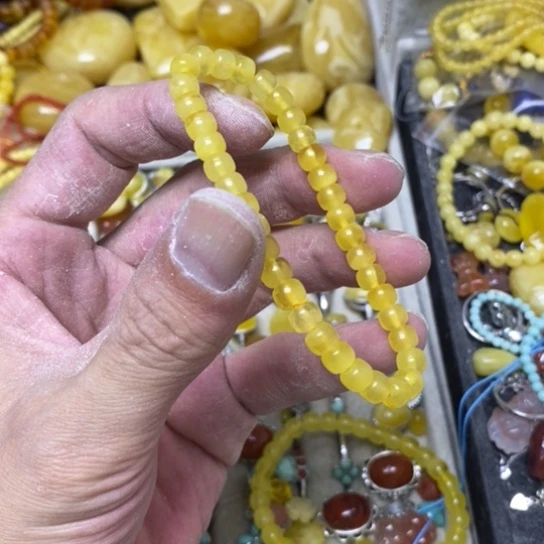 未镶嵌蜜蜡裸石多样性发货