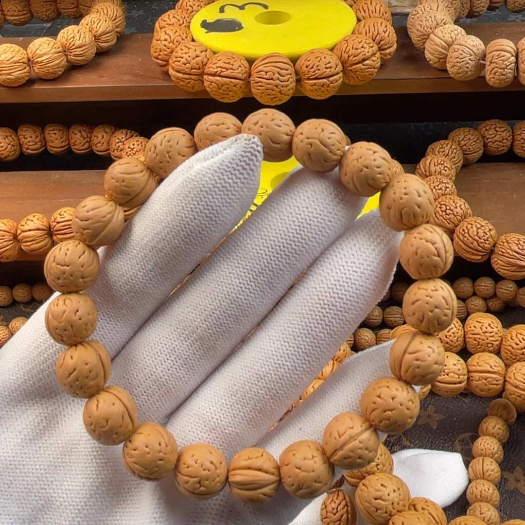 商***奥吊坠桃核野生一道筋