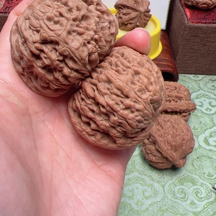 吊坠文玩核桃南疆石文玩核桃手把件