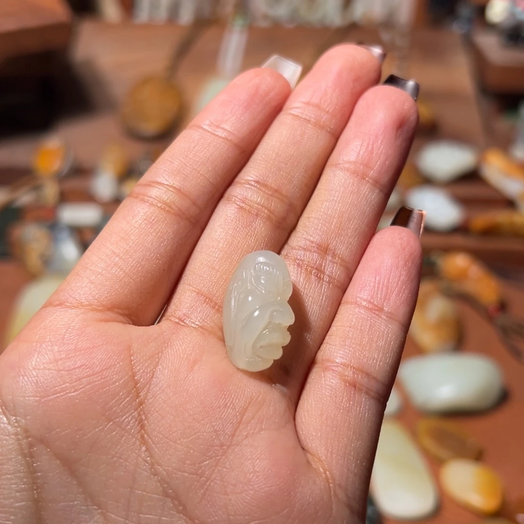 人***茗和田玉未镶嵌颈饰