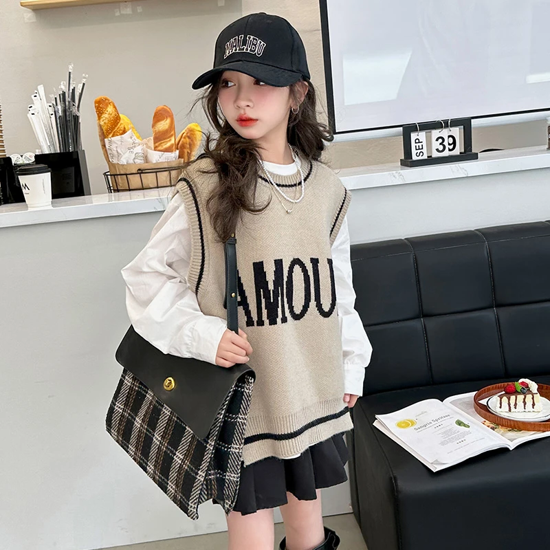 女童针织马甲春秋2025新款时髦百搭大童外穿毛衣背心儿童春装坎肩