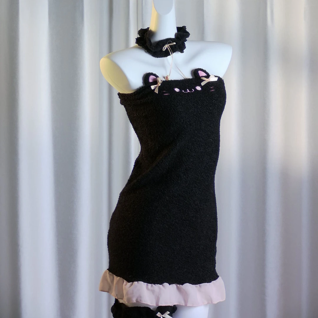 【猫咪甜心】黑色甜美小猫性感毛绒包臀纯欲露肩抹胸可爱辣妹睡裙
