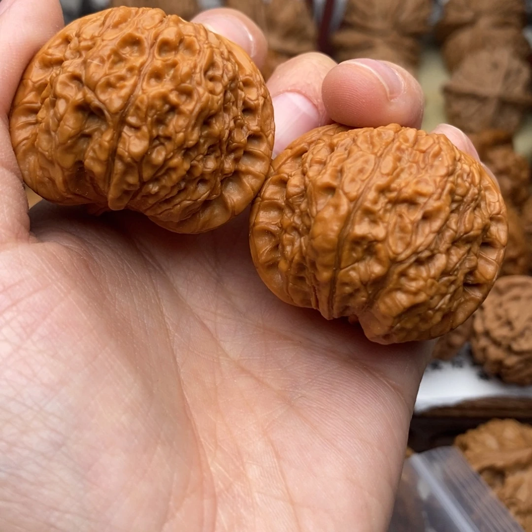 文玩核桃把件269号40血麒麟