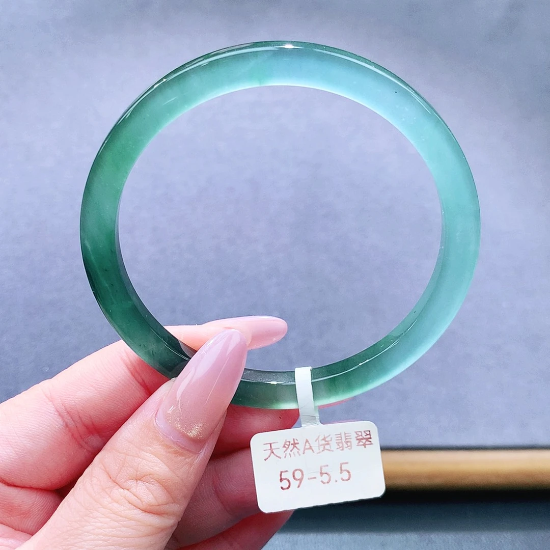 未镶嵌手镯（圆镯）翡翠