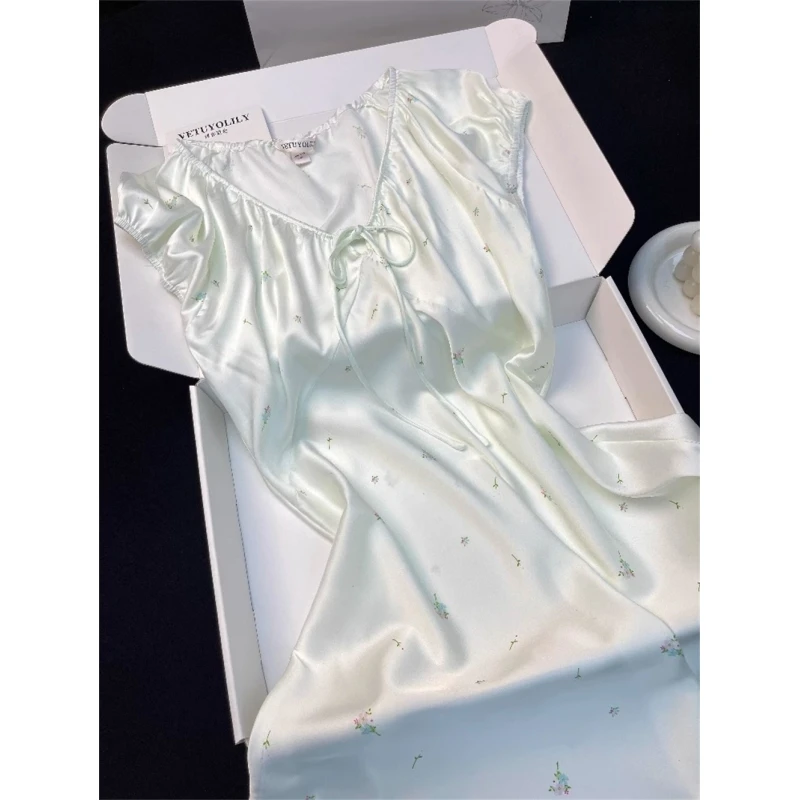 时尚洋气高级感碎花V领冰丝连衣裙睡衣女夏季舒适大码家居服睡裙