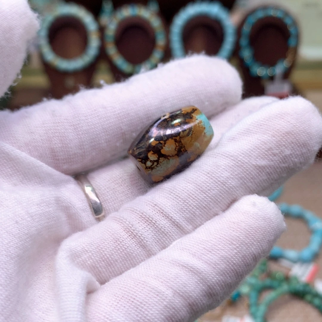 绿松石配饰未镶嵌