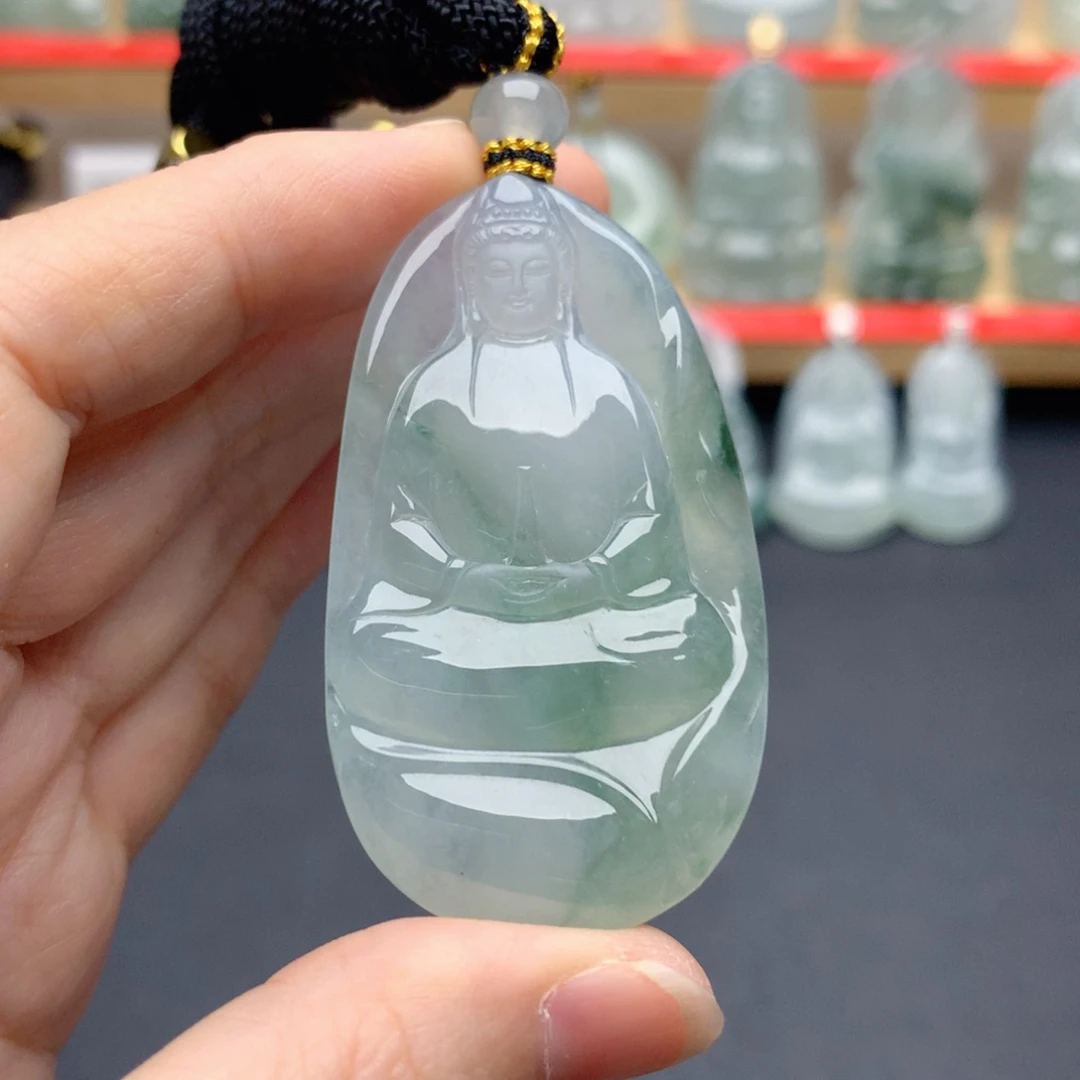翡翠未镶嵌颈饰素衣