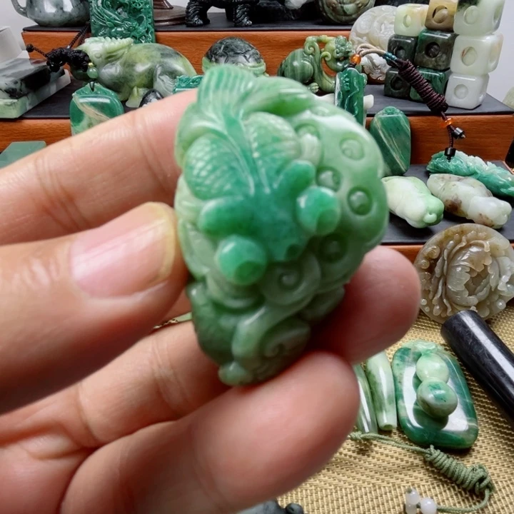 独山玉未镶嵌珠宝半成品