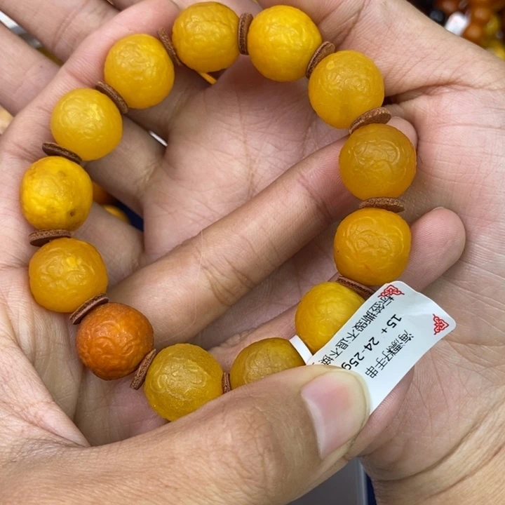 琥珀珠宝奇石未镶嵌
