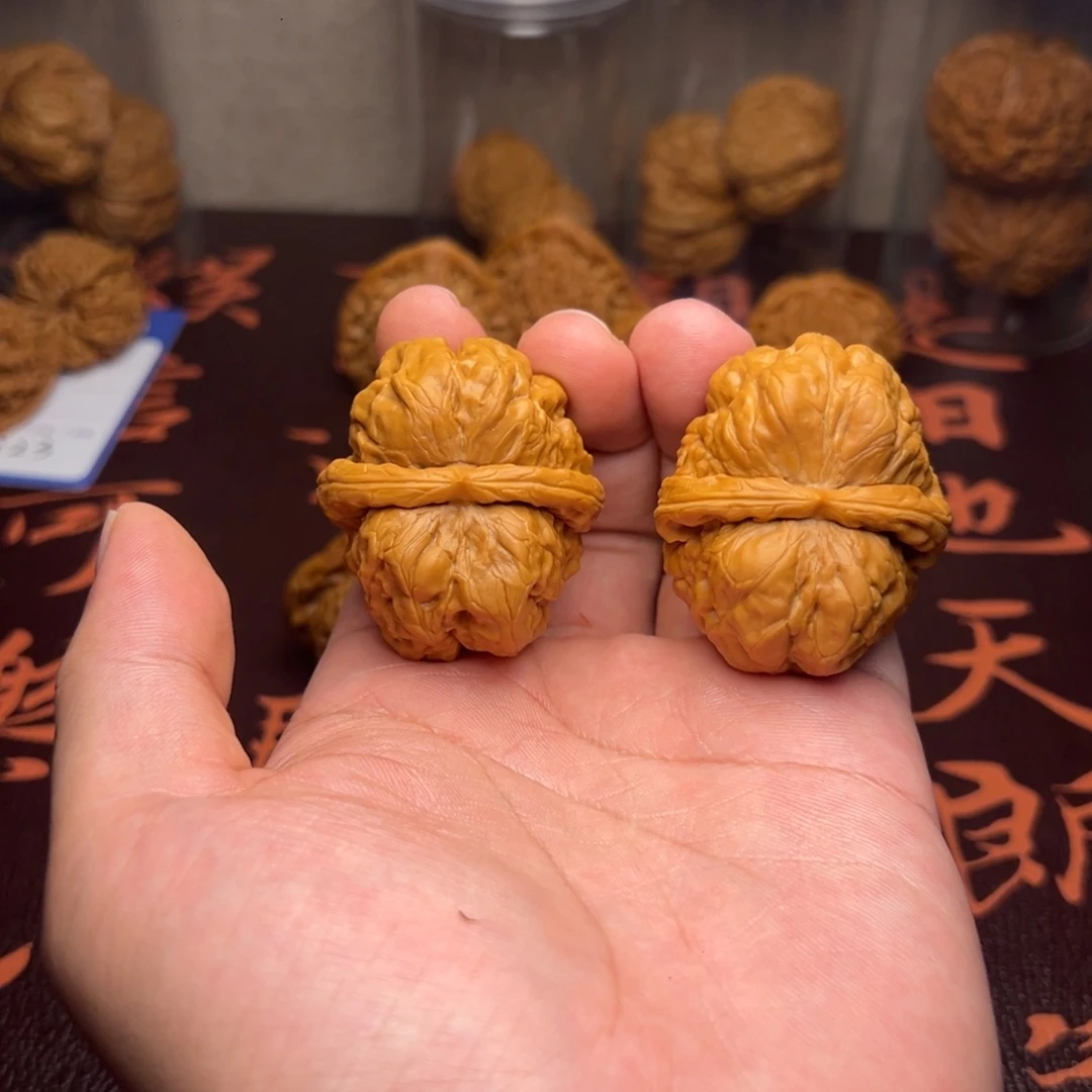 文玩核桃把件329蛤蟆头40边47肚