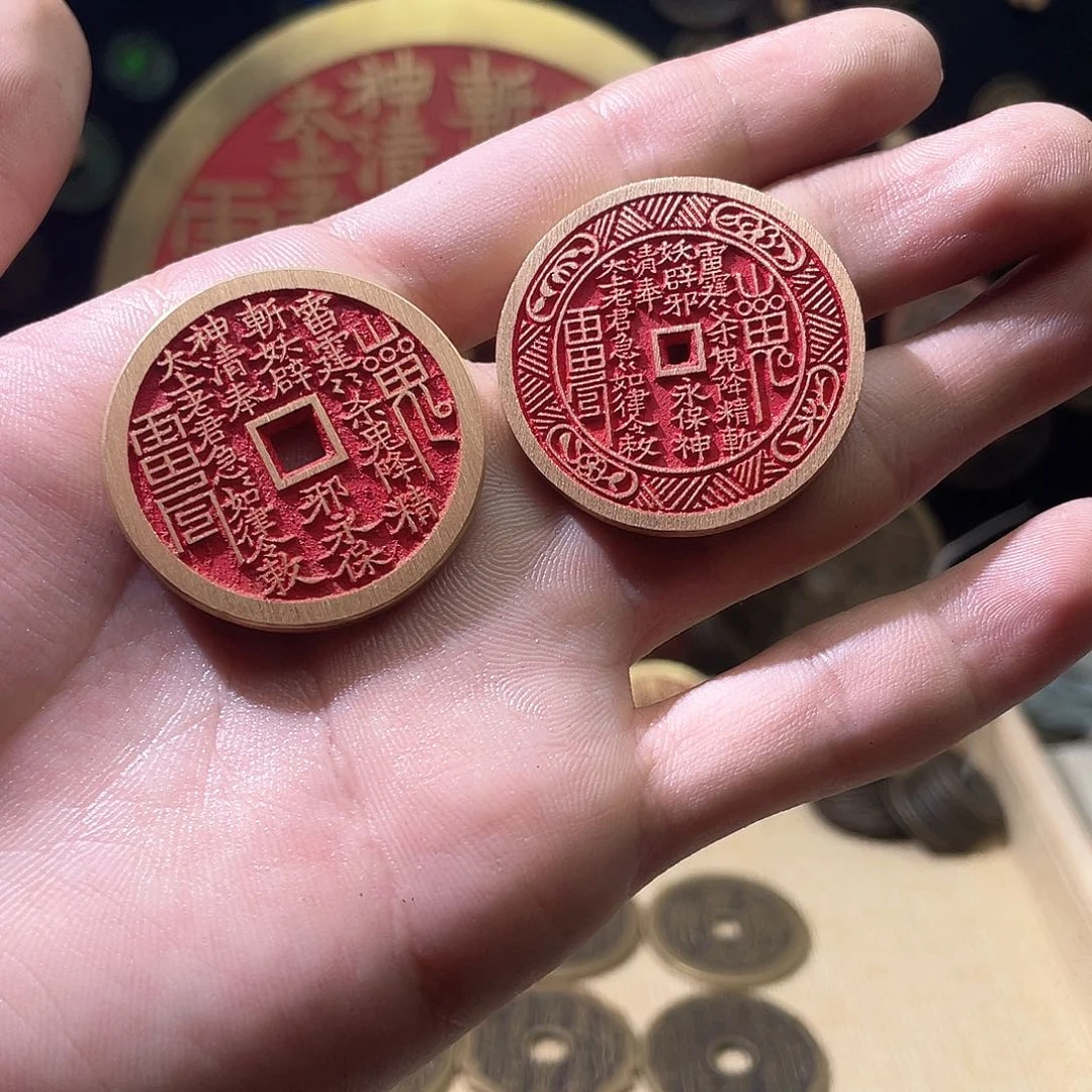 铜两****容现代仿制工艺品