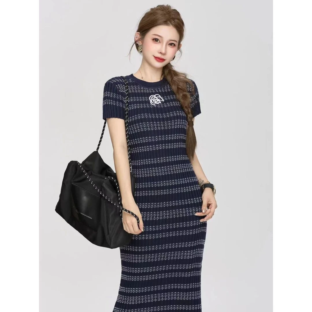 时髦孕妇夏季新款小香风条纹针织短袖网红气质包臀长裙修身连身裙