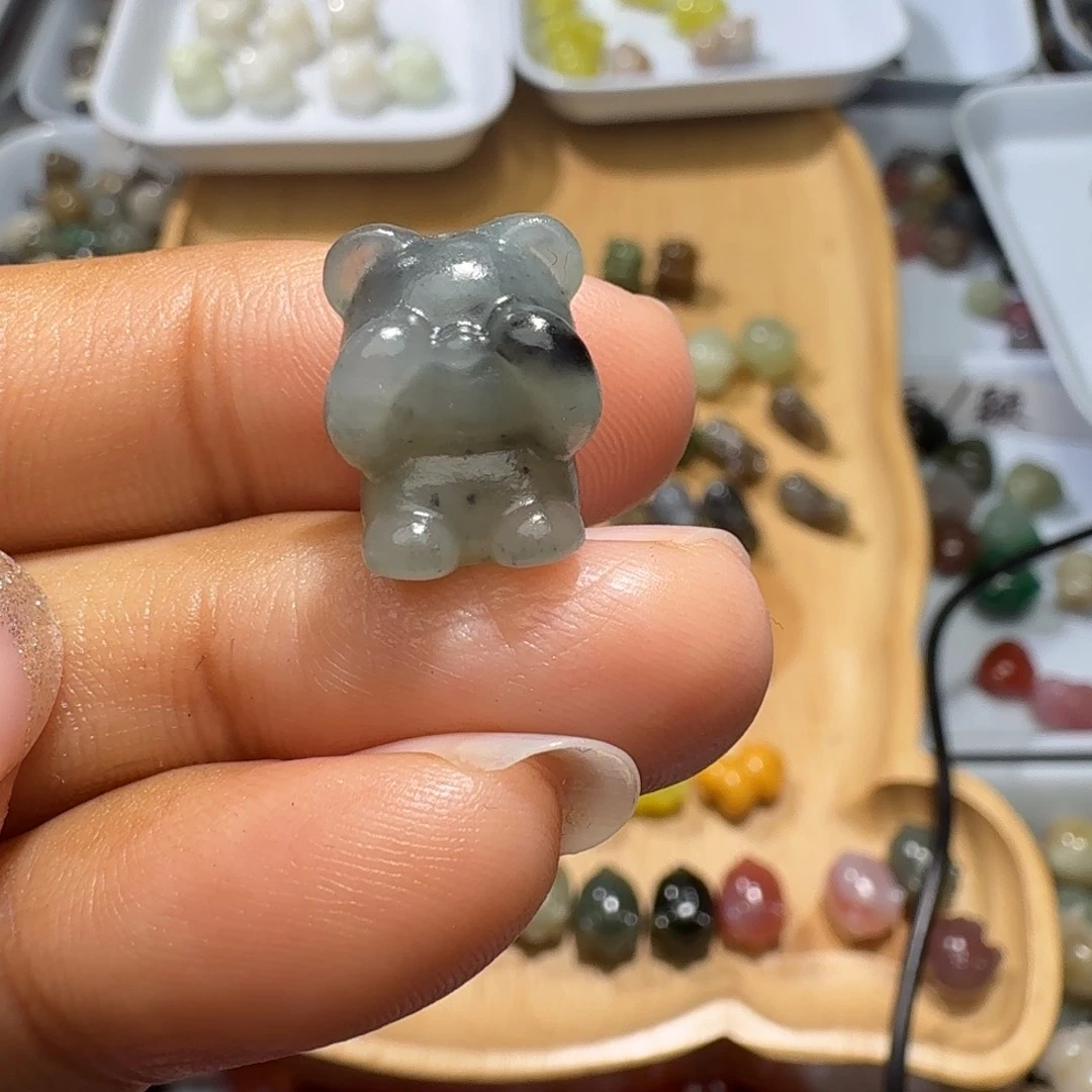 和田玉未镶嵌珠宝奇石