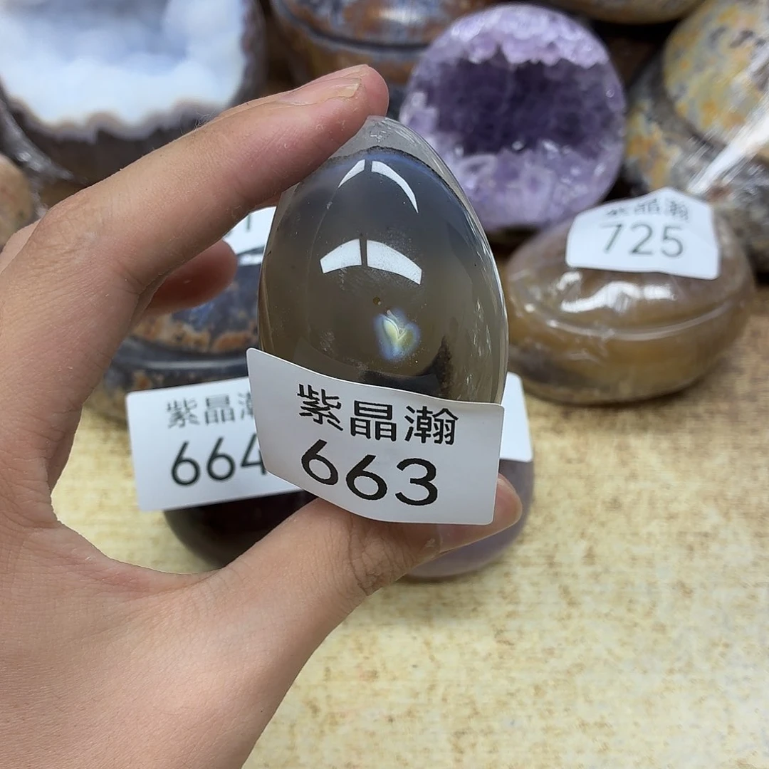 阿***林未镶嵌水晶大型摆件(非配饰)