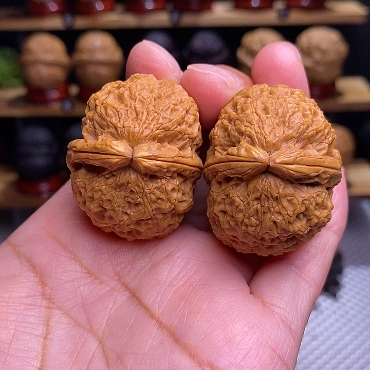 文玩核桃吊坠傲雪43