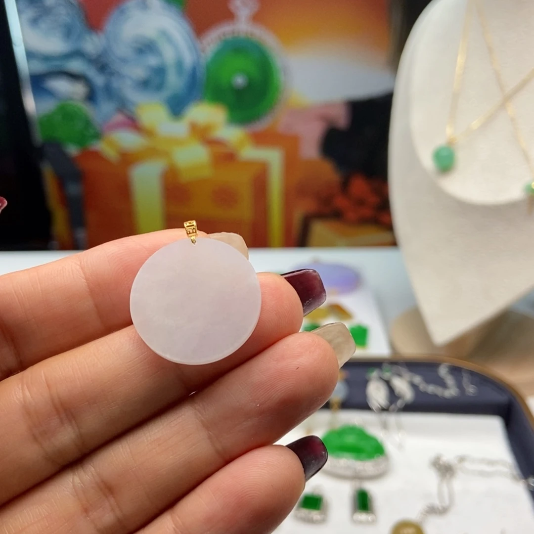 财***娘翡翠18K金镶嵌吊坠(不含链)，