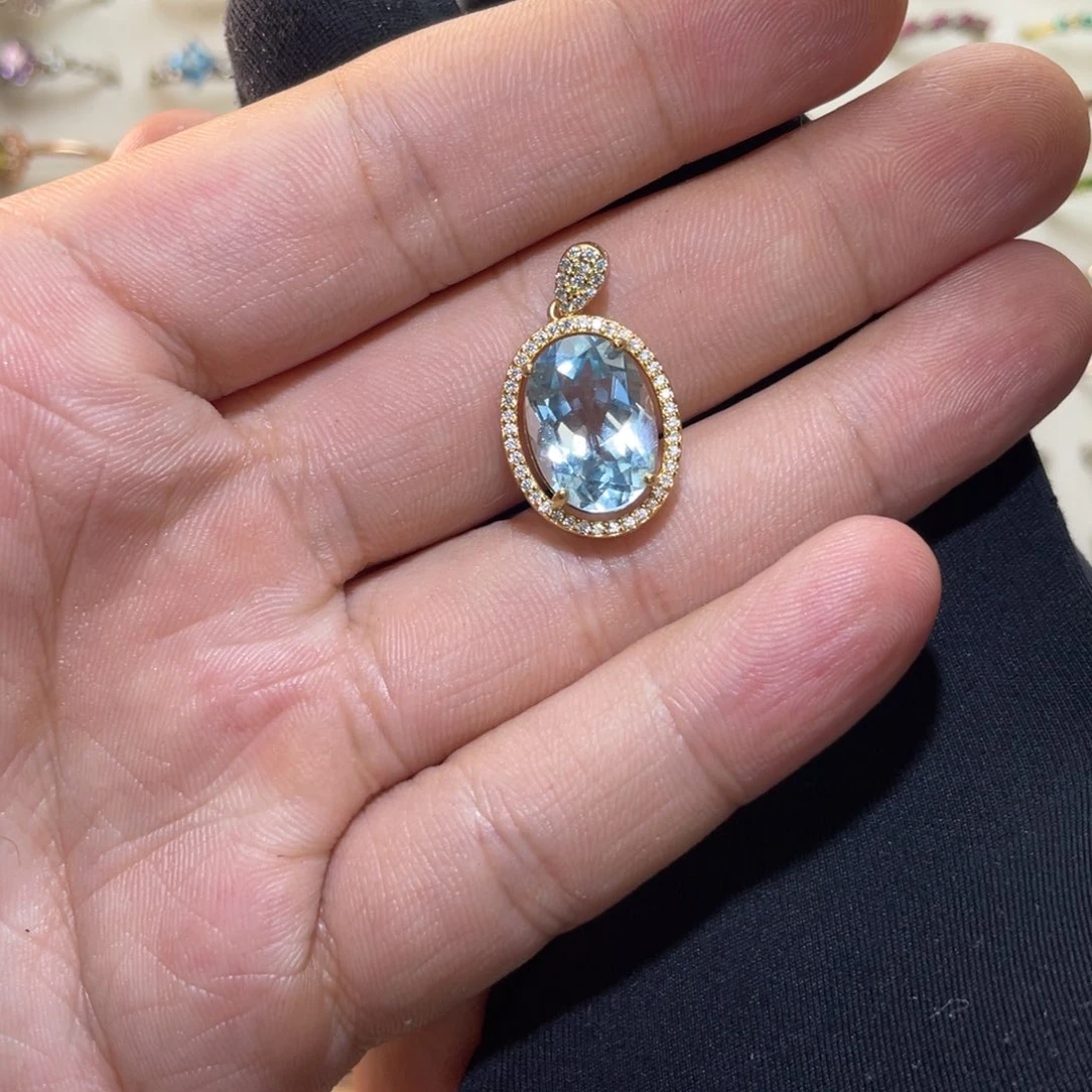 颈饰托帕石银S925镶嵌银色，送你条银链