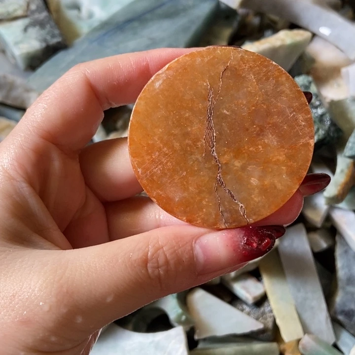 翡翠颈饰未镶嵌天然翡翠