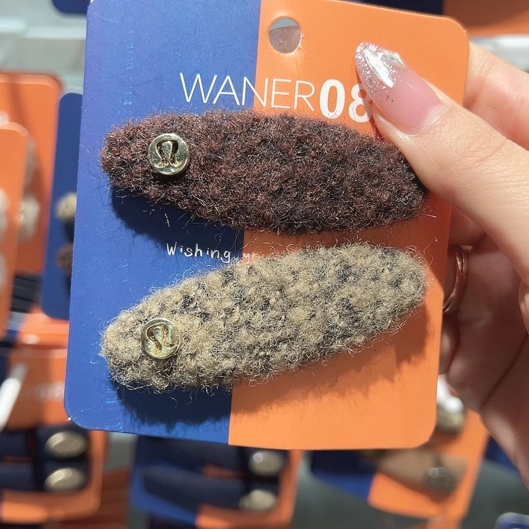 皮质铁合金拼色露掰掰夹