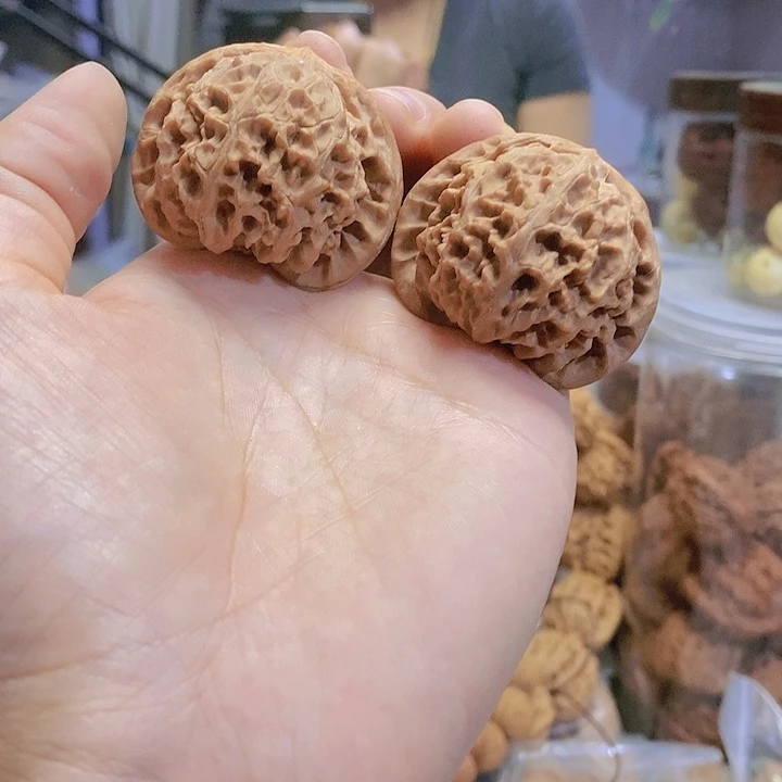【闪购商品】文玩核桃把件43宫灯修