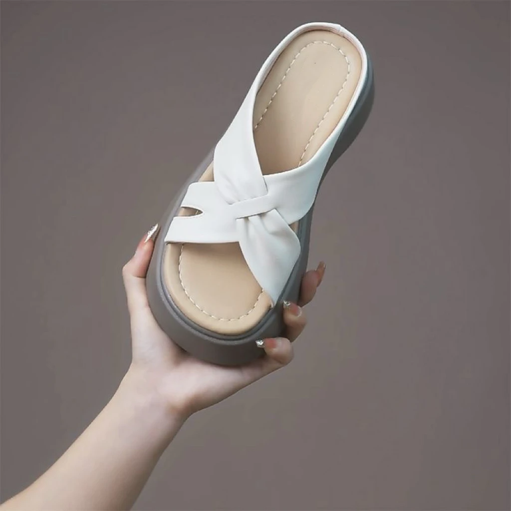 【品牌补贴】新人特价，品牌补贴凉拖女鞋