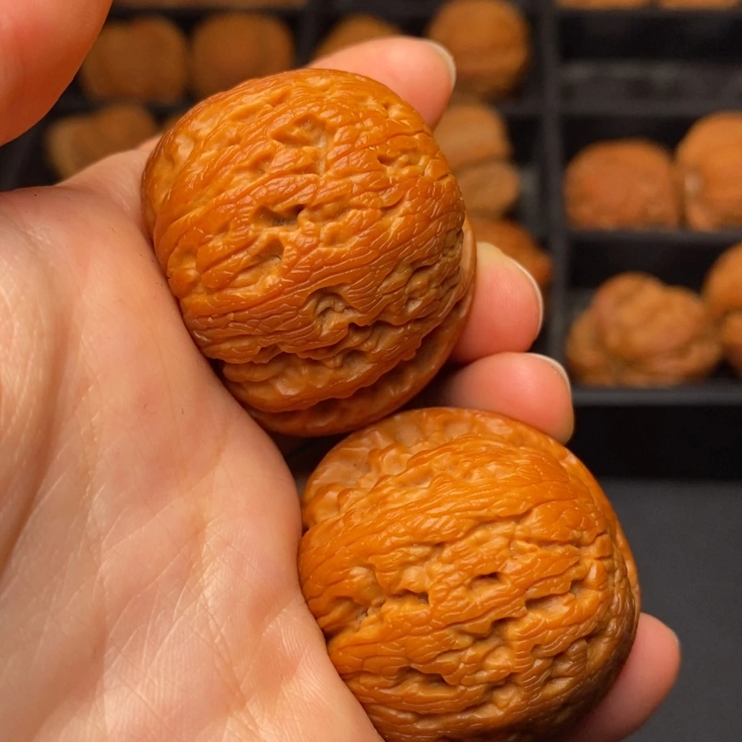 文玩核桃吊坠秦岭野生文玩核桃