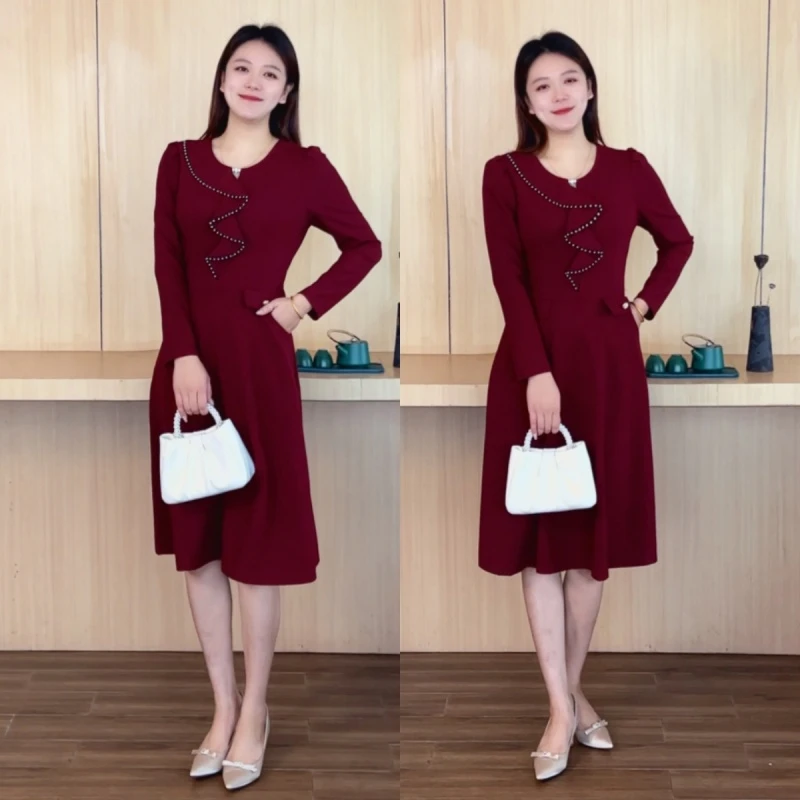 百花果【防褪色】2026春季新款长袖大码女士连衣裙遮肉显瘦时尚弹力